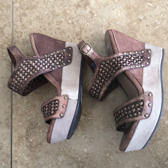 Ugg Assia Wedge - Picture 8 of 8